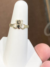 Load image into Gallery viewer, Gold Claddagh Ring