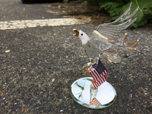 Load image into Gallery viewer, U.S.A Bald Eagle Glass Figurine