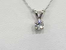 Load image into Gallery viewer, Diamond Pendant With Chain White Gold