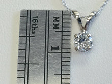 Cargar imagen en el visor de la galería, Diamond Pendant With Chain White Gold