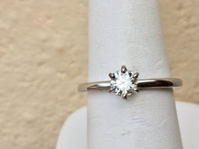 Load image into Gallery viewer, Platinum Diamond Engagement Ring 0.38 Carats