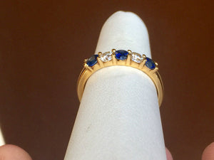 Sapphire And Diamond 18 K Yellow Gold Ring