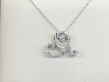 Cargar imagen en el visor de la galería, 14 K White Gold Shimmer Diamond Heart Pendant